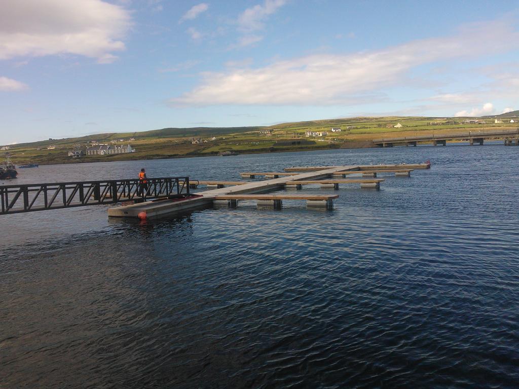 The Ferry Boat Hotel Portmagee Kültér fotó